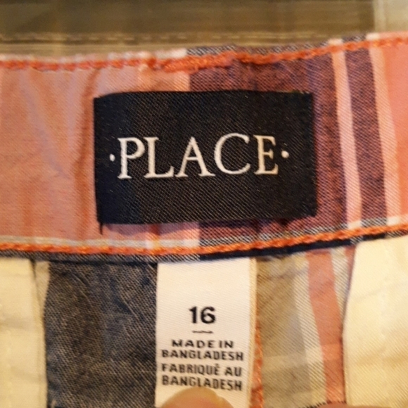 Children's Place plaid Bermuda shorts 16 - Picture 3 of 3